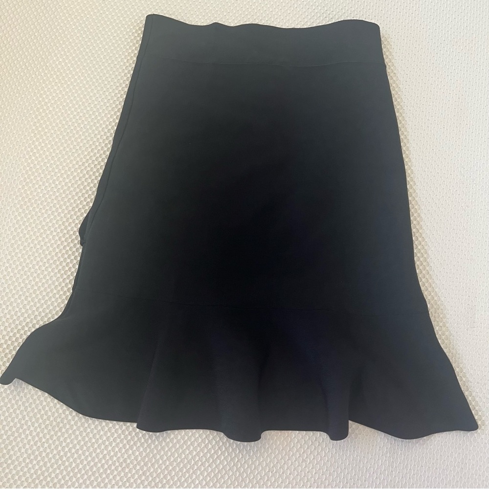 BCBGMaxAzria Black Mini CHAKRA Skirt B5/18 - Picture 5 of 15